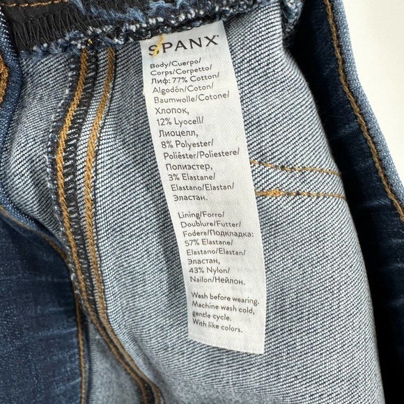 Spanx Medium Wash Stretch Pull-On Distressed Ankle Skinny Jeans Size Small - Picture 9 of 12